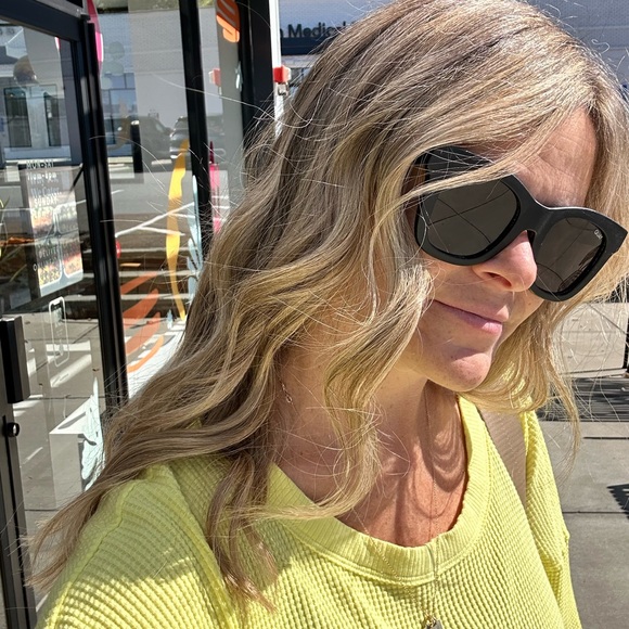 Meet your Posher, Allison - Picture 1 of 1